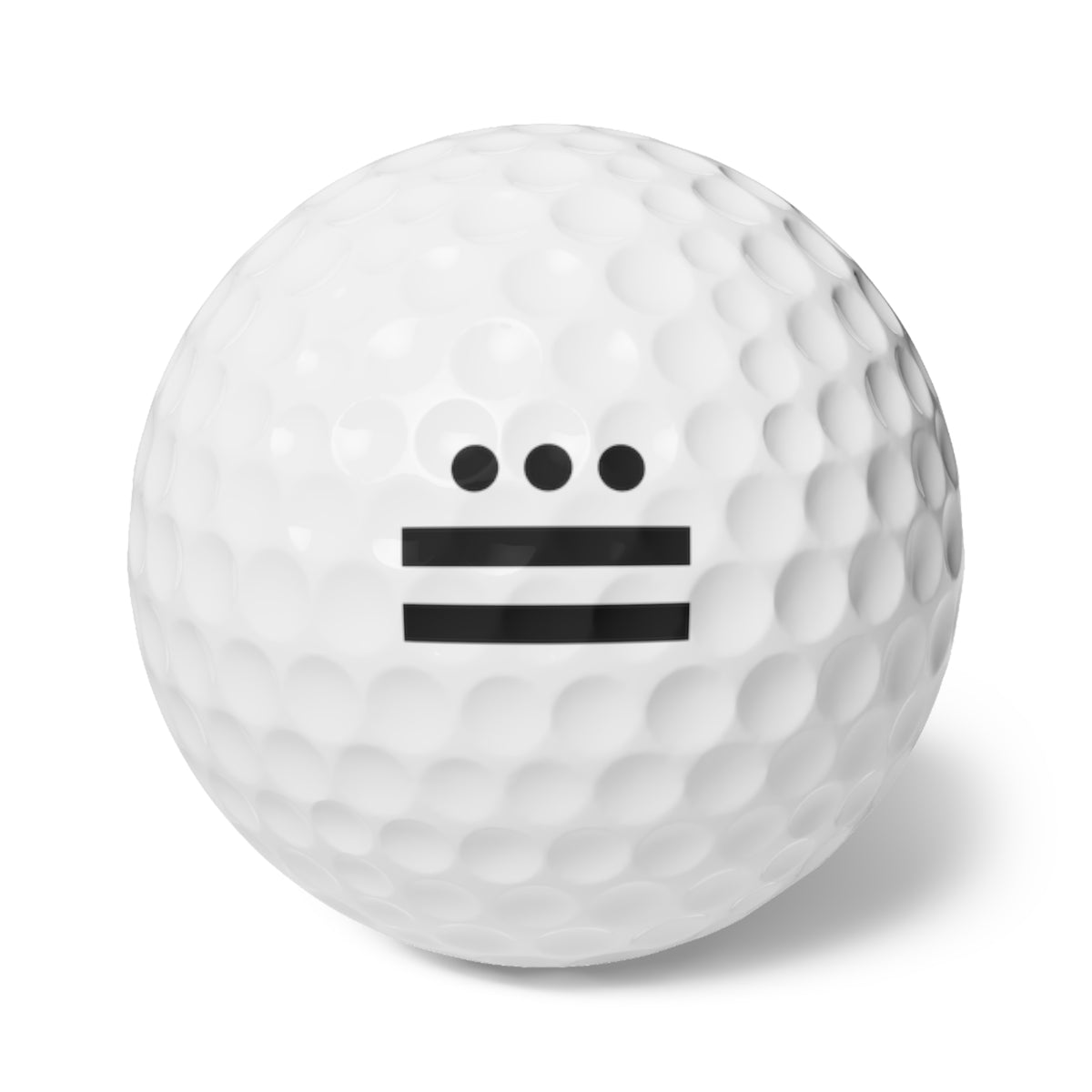 B & W : BALLS